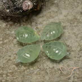 Shop natural 17.67ct Vert lime pâle Préhnite gems, Taille Fleur, from Afrique du Sud at GemSelect. In stock, global shipping!