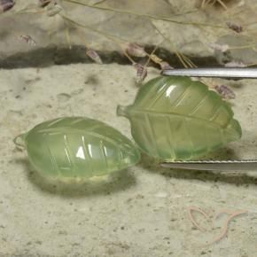 Shop natural 15.37ct Vert chaud Préhnite gems, Taille Fleur, from Afrique du Sud at GemSelect. In stock, global shipping!