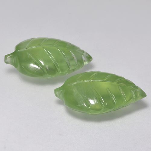 Achetez naturel 11,71ct vert préhnite gems, forme fantaisie, en provenance afrique du sud chez gemselect. en stock, livraison internationale!