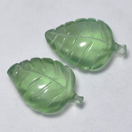 Achetez naturel 8,74ct vert préhnite gems, forme fantaisie, en provenance afrique du sud chez gemselect. en stock, livraison internationale!