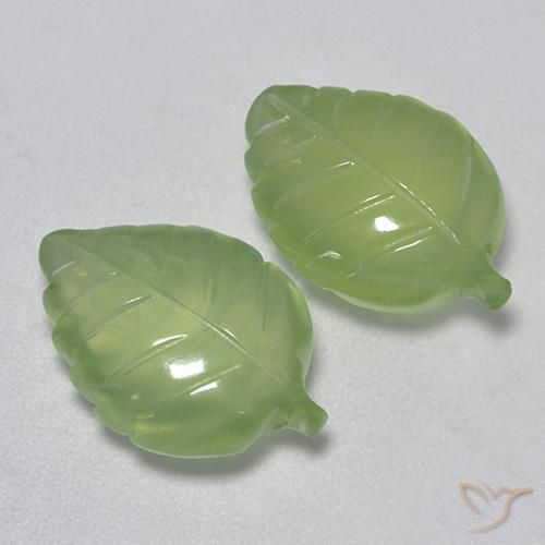 Shop natural 10.37ct Vert poire Préhnite gems, Fantaisie, from Afrique du Sud at GemSelect. In stock, global shipping!