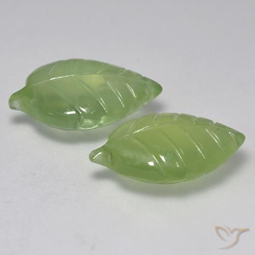 Shop natural 10.37ct Vert poire Préhnite gems, Fantaisie, from Afrique du Sud at GemSelect. In stock, global shipping!