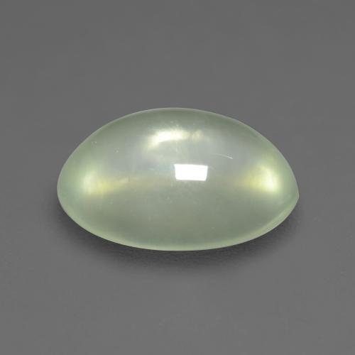 Préhnite vert naturelle coupe ovale, 2,50 ct, transparent
