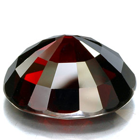 Grenat pyrope rouge naturelle coupe ovale, 32,16 ct, IF