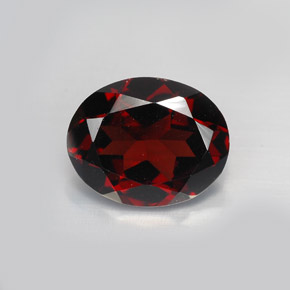 Grenat pyrope rouge naturelle coupe ovale, 2,86 ct, VVS-VS