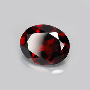 Grenat pyrope rouge naturelle coupe ovale, 2,86 ct, VVS-VS