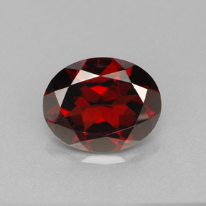 Grenat pyrope rouge naturelle coupe ovale, 2,94 ct, VVS-VS