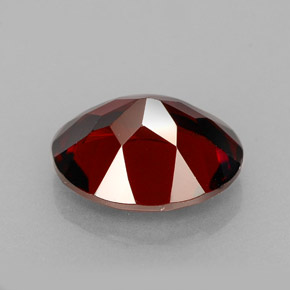 Grenat pyrope rouge naturelle coupe ovale, 3,07 ct, VVS-VS