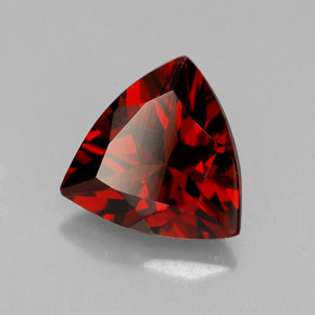 Grenat pyrope rouge naturelle trillion, 1,83 ct, VS
