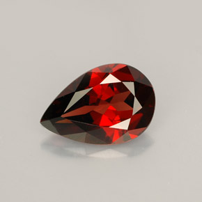 Grenat pyrope rouge naturelle en forme de poire, 2,23 ct, VVS-VS