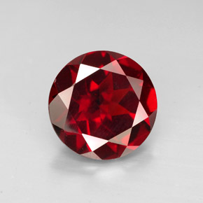 Grenat pyrope rouge naturelle coupe roude, 2,96 ct, VVS-VS