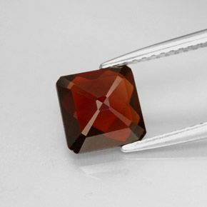 Grenat pyrope rouge naturelle taille émeraude, 2,07 ct, VVS-VS