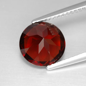 Grenat pyrope rouge naturelle coupe roude, 3,28 ct, VS