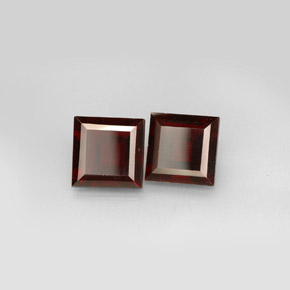 Achetez naturel ct rouge grenat pyrope gems, carré, en provenance mozambique chez gemselect. en stock, livraison internationale!