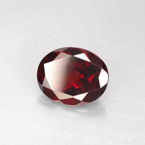 Grenat pyrope rouge naturelle coupe ovale, 2,86 ct, VVS-VS