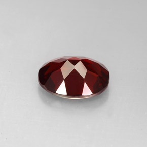 Grenat pyrope rouge naturelle coupe ovale, 3,09 ct, VS