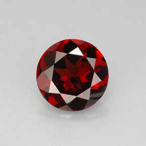 Grenat pyrope rouge naturelle coupe roude, 2,92 ct, VS