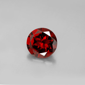 Grenat pyrope rouge naturelle coupe roude, 2,23 ct, VS
