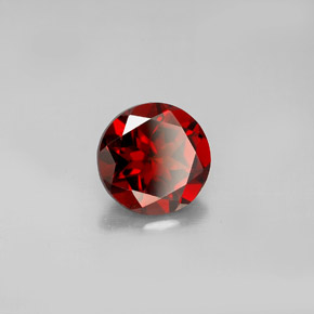 Grenat pyrope rouge naturelle coupe roude, 2,23 ct, VS