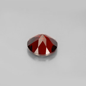 Grenat pyrope rouge naturelle coupe roude, 2,23 ct, VS