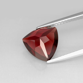 Grenat pyrope rouge naturelle trillion, 3,55 ct, VS