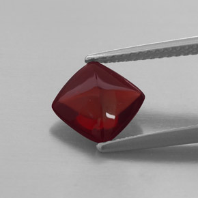 Grenat pyrope rouge naturelle transparent, 1,92 ct, transparent / translucide