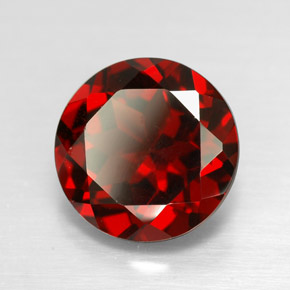 Grenat pyrope rouge naturelle coupe roude, 2,96 ct, VS