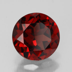 Grenat pyrope rouge naturelle coupe roude, 3,08 ct, VVS-VS