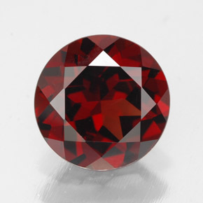 Grenat pyrope rouge naturelle coupe roude, 3,01 ct, VVS-VS