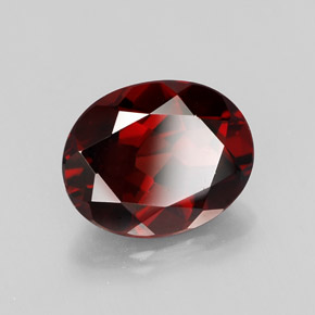 Grenat pyrope rouge naturelle coupe ovale, 3,02 ct, VVS-VS