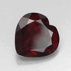 Grenat pyrope rouge naturelle forme de coeur, 3,51 ct, VVS-VS