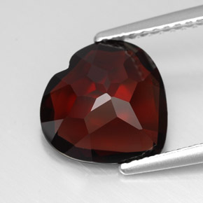 Grenat pyrope rouge naturelle forme de coeur, 3,51 ct, VVS-VS