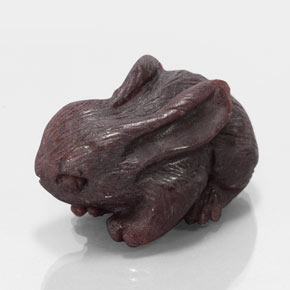 Grenat pyrope rouge naturelle forme fantaisie, 148,20 ct, opaque