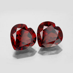 Achetez naturel ct Rouge foncé Grenat pyrope gems, Forme de coeur, En provenance Mozambique chez GemSelect. En stock, livraison internationale!