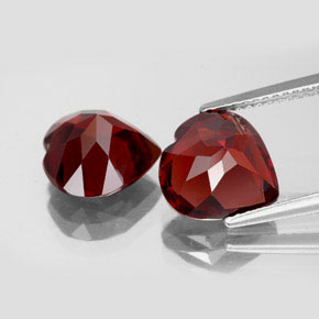 Achetez naturel ct Rouge foncé Grenat pyrope gems, Forme de coeur, En provenance Mozambique chez GemSelect. En stock, livraison internationale!