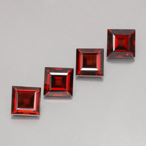 Achetez naturel ct rouge grenat pyrope gems, carré, en provenance mozambique chez gemselect. en stock, livraison internationale!