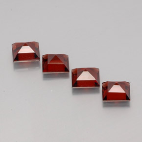 Achetez naturel ct rouge grenat pyrope gems, carré, en provenance mozambique chez gemselect. en stock, livraison internationale!