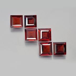Achetez naturel ct rouge grenat pyrope gems, carré, en provenance mozambique chez gemselect. en stock, livraison internationale!