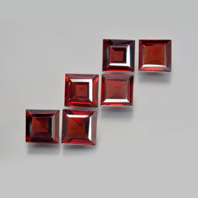 Achetez naturel ct rouge grenat pyrope gems, carré, en provenance mozambique chez gemselect. en stock, livraison internationale!
