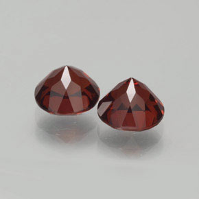 Achetez naturel ct rouge grenat pyrope gems, coupe roude, en provenance mozambique chez gemselect. en stock, livraison internationale!