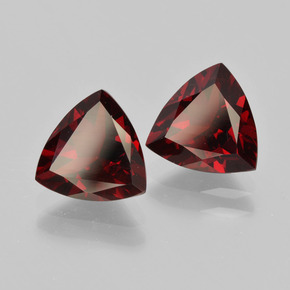 Achetez naturel ct rouge grenat pyrope gems, trillion, en provenance mozambique chez gemselect. en stock, livraison internationale!
