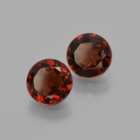 Achetez naturel ct Rouge Grenat pyrope gems, Coupe roude, En provenance Mozambique chez GemSelect. En stock, livraison internationale!