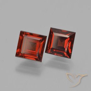 Shop natural 1.76ct Rouge foncé Grenat pyrope gems, Carré, from Mozambique at GemSelect. In stock, global shipping!