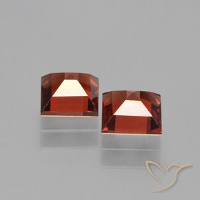 Shop natural 1.49ct Rouge groseille Grenat pyrope gems, Carré, from Mozambique at GemSelect. In stock, global shipping!