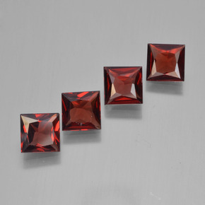 Achetez naturel 2,37ct rouge grenat pyrope gems, carré, en provenance mozambique chez gemselect. en stock, livraison internationale!