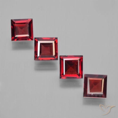 2.91ctw Naturel Rouge sang Grenat pyrope, Carré, VS