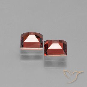 Shop natural 1.46ct Rouge foncé Grenat pyrope gems, Carré, from Mozambique at GemSelect. In stock, global shipping!