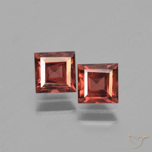 1.57ctw Naturel Rouge moyen Grenat pyrope, Carré, VS