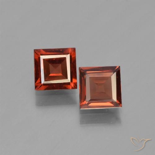 1.35ctw Naturel Rouge foncé Grenat pyrope, Carré, VS
