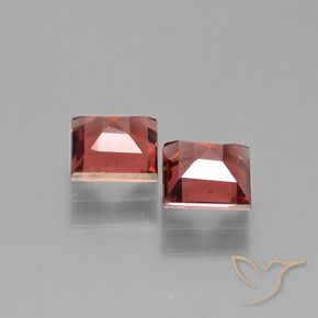 Shop natural 1.60ct Rouge foncé Grenat pyrope gems, Carré, from Mozambique at GemSelect. In stock, global shipping!